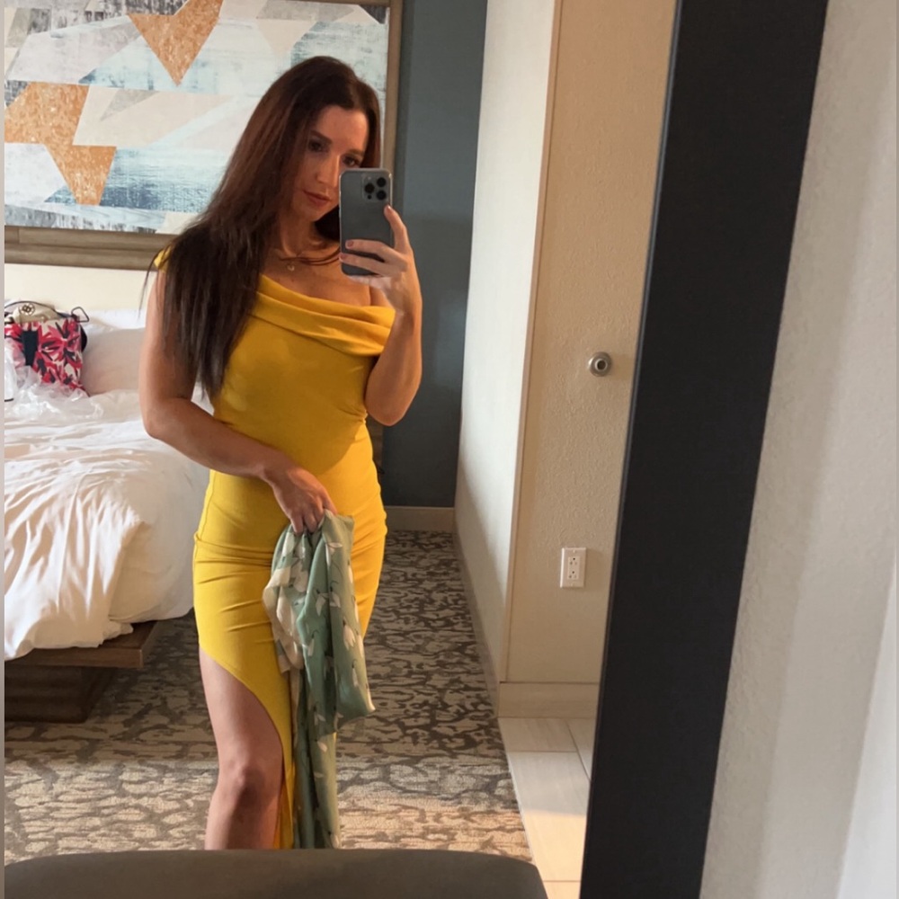 Lovers and friends dress! Great for weddings! - Picture 4 of 5